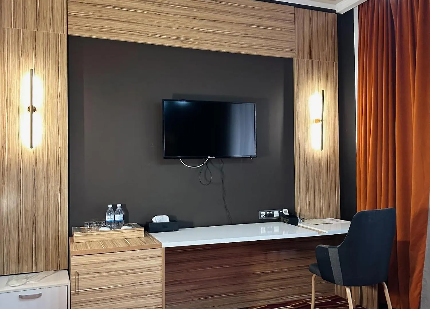 Mildom Premium Hotel Alma-Ata